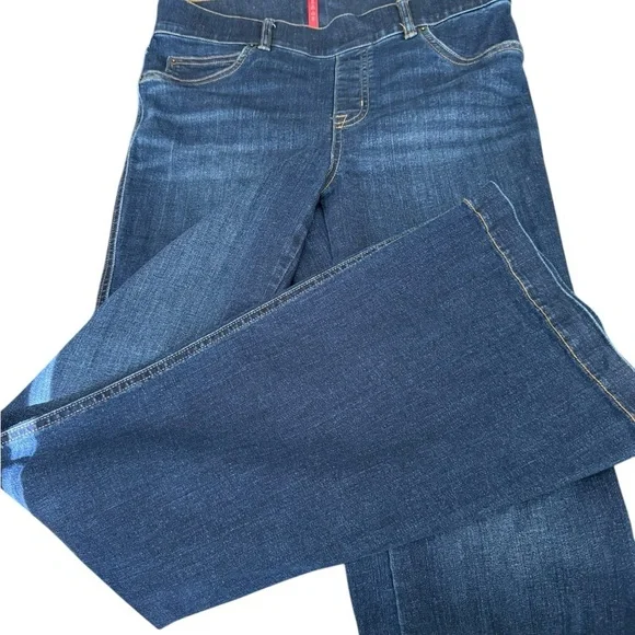 Spanx Shape Wear Dark Wash Flare Stretch Jeans M - Picture 6 of 7